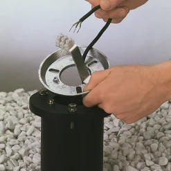 690011 Erdeinbausockel Montagezubehör