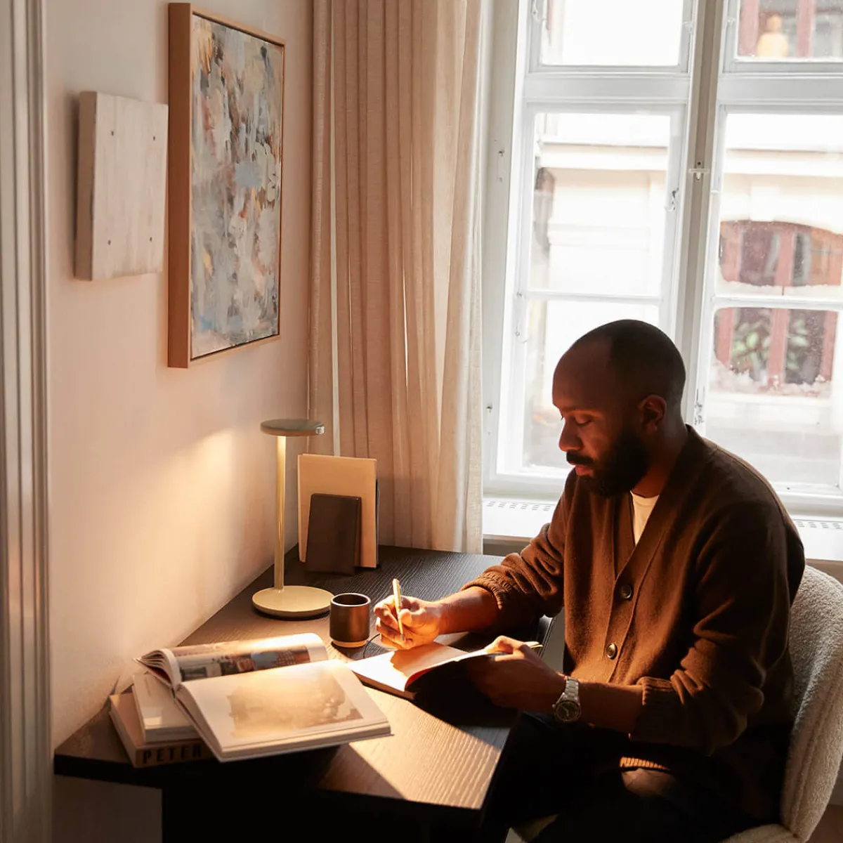 New Oblique Qi LED Tischleuchte Gadgets & Technik|Hotellerie