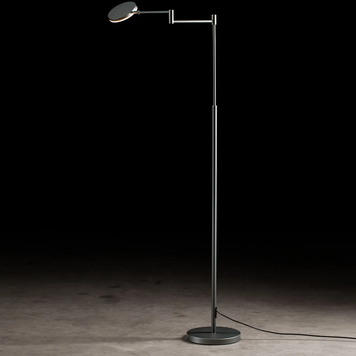 New Plano B LED Stehleuchte Stehleuchten|Leseleuchten