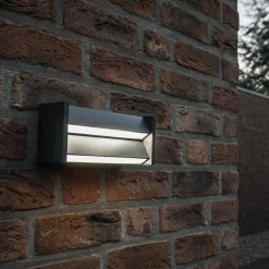 Hot Slat LED Wand- / Deckenleuchte Hauseingänge|Fassaden