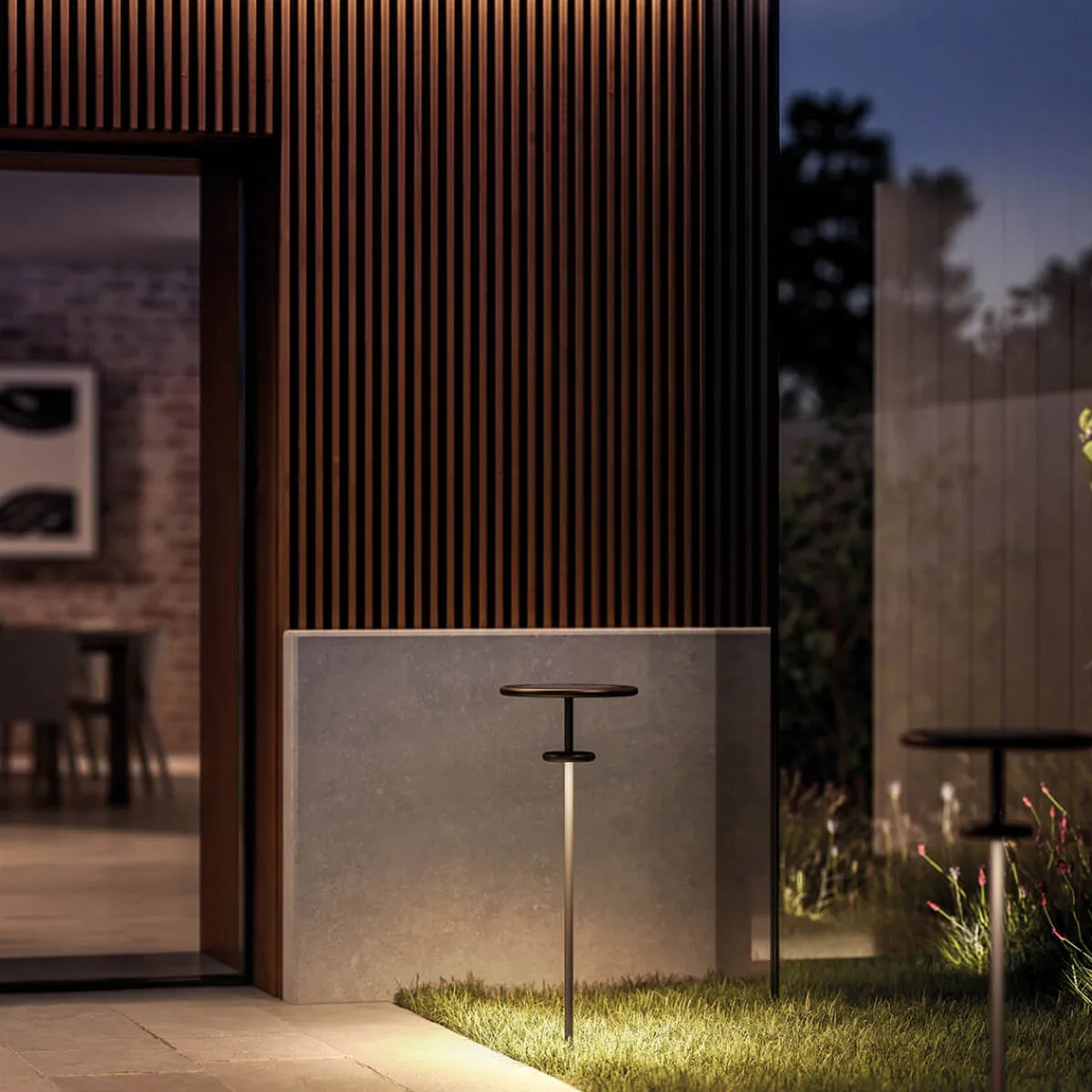 New Planet B LED Akku-Solarleuchte mit Mast Wege/Zufahrten|Stehleuchten