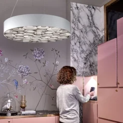 New Spiro Medium LED Pendelleuchte, äußerer Schirm: weiß Hotellerie|Gastronomie