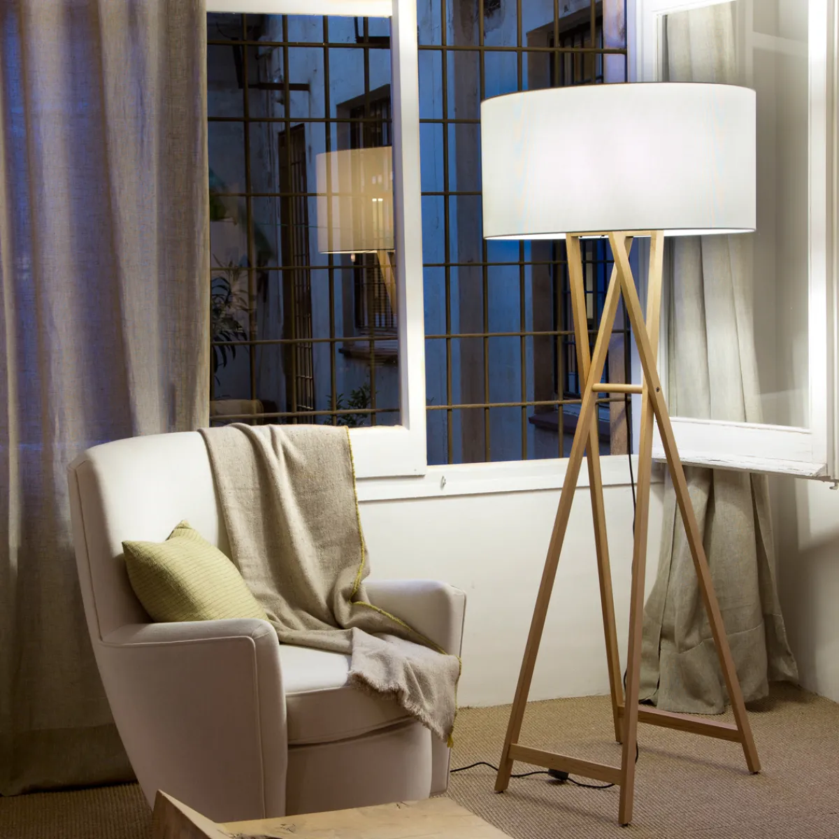 Outlet Cala P165 Stehleuchte Wohnzimmer|Schlafzimmer