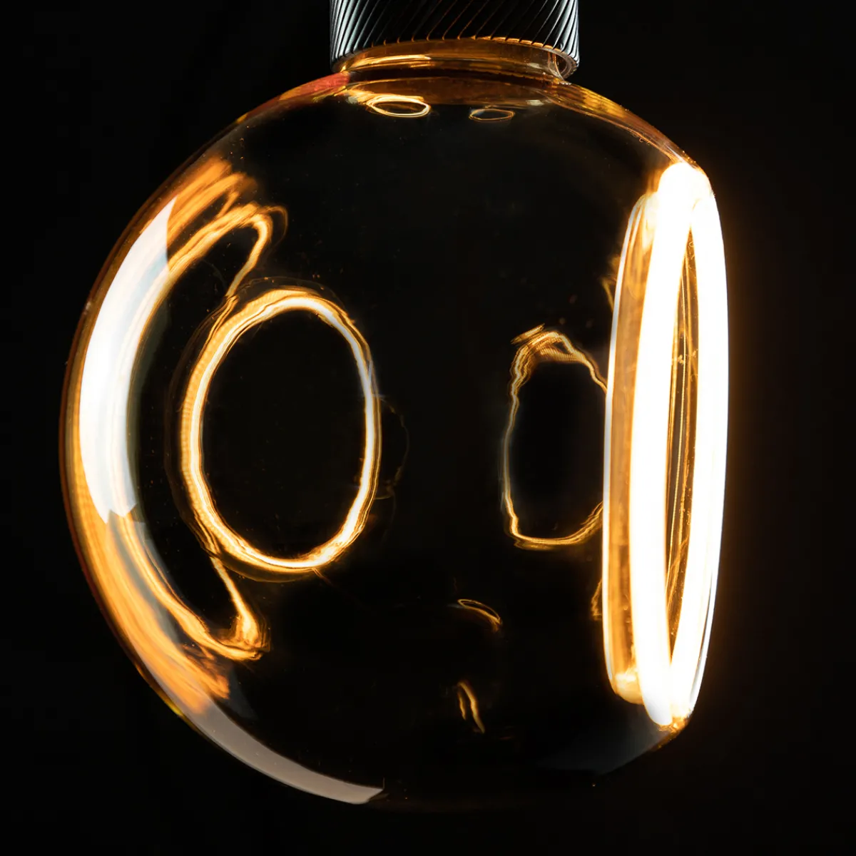 LED Floating Globe 150 90° Gold E27, 4,5 W, 2200 K, dimmbar E27|Dekorative Leuchtmittel