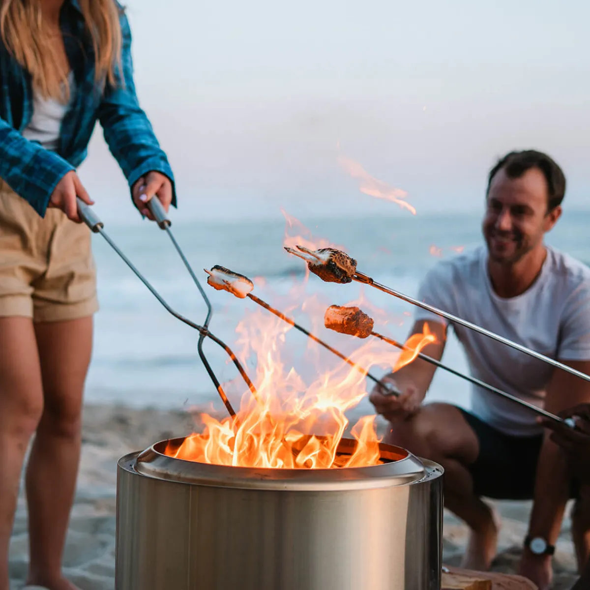 Best Bonfire 2.0 Feuerschale mit Standfuß, inkl. Deckel Feuerkörbe & Feuerschalen