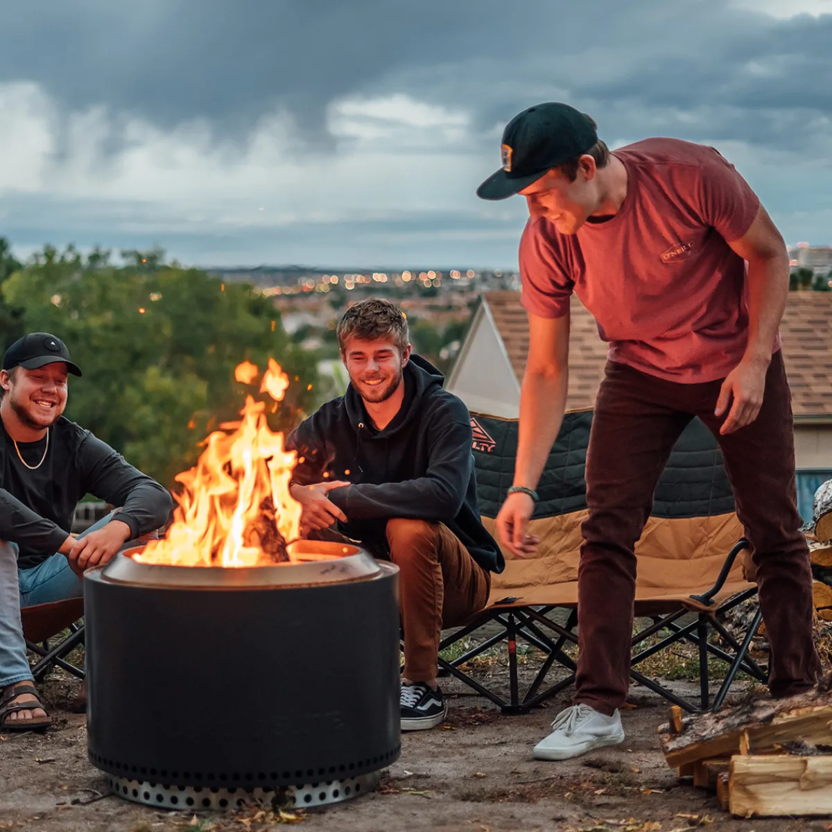 Online Yukon 2.0 Feuerschale mit Standfuß, inkl. Deckel Feuerkörbe & Feuerschalen
