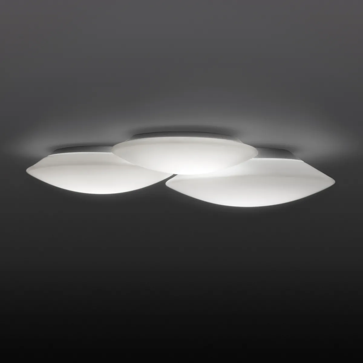 Clearance Puck LED Deckenleuchte, 3-flg. Deckenleuchten|Flur