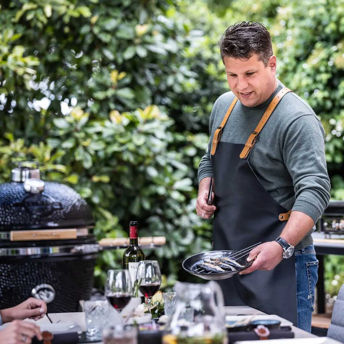 New Kamado Grill inkl. Ständer, Seitentischen & Pro Set Grills & Pizzaöfen