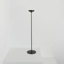 Sale Pina Ständer mit Basis und Erdspieß Montagezubehör|Leuchtenzubehör