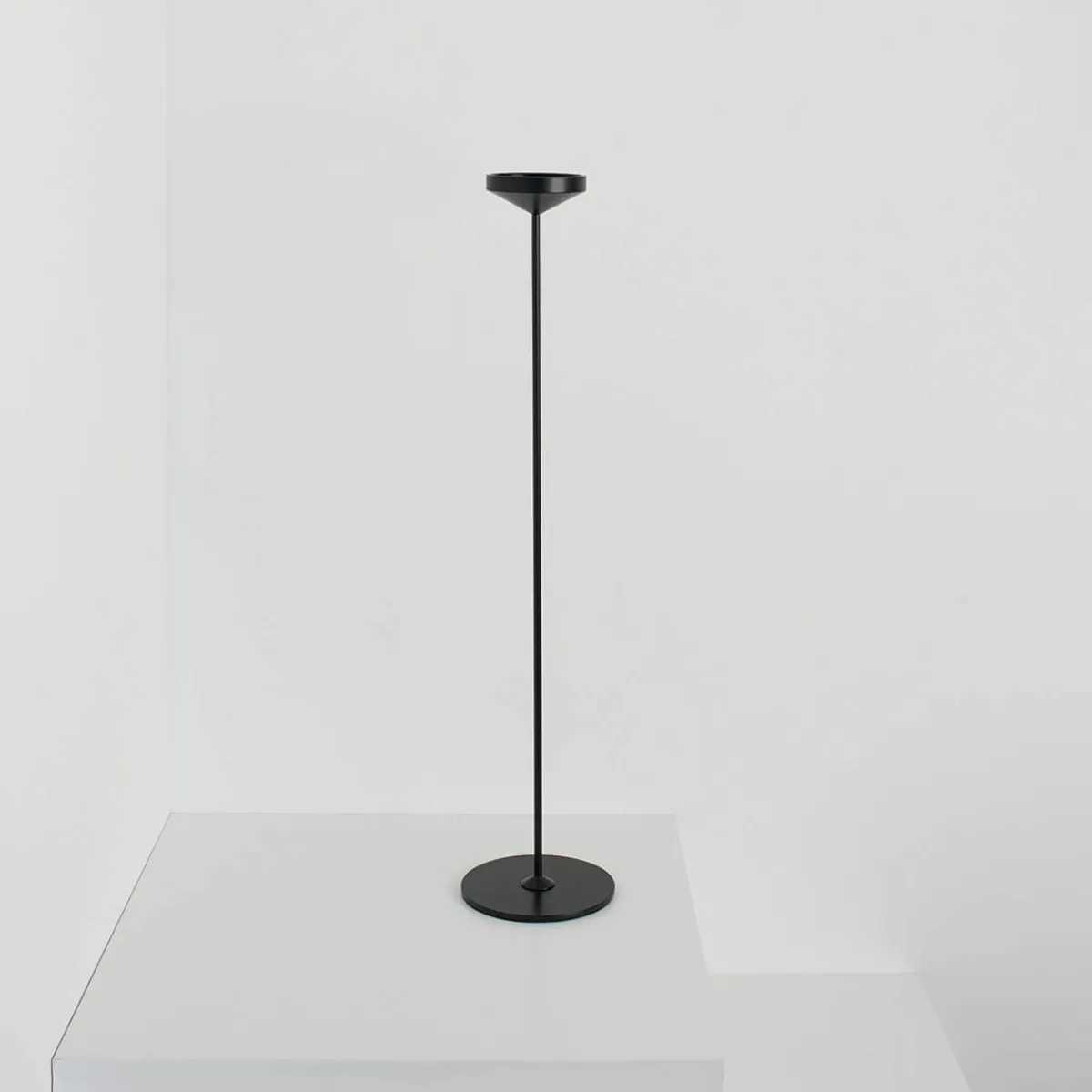 Sale Pina Ständer mit Basis und Erdspieß Montagezubehör|Leuchtenzubehör