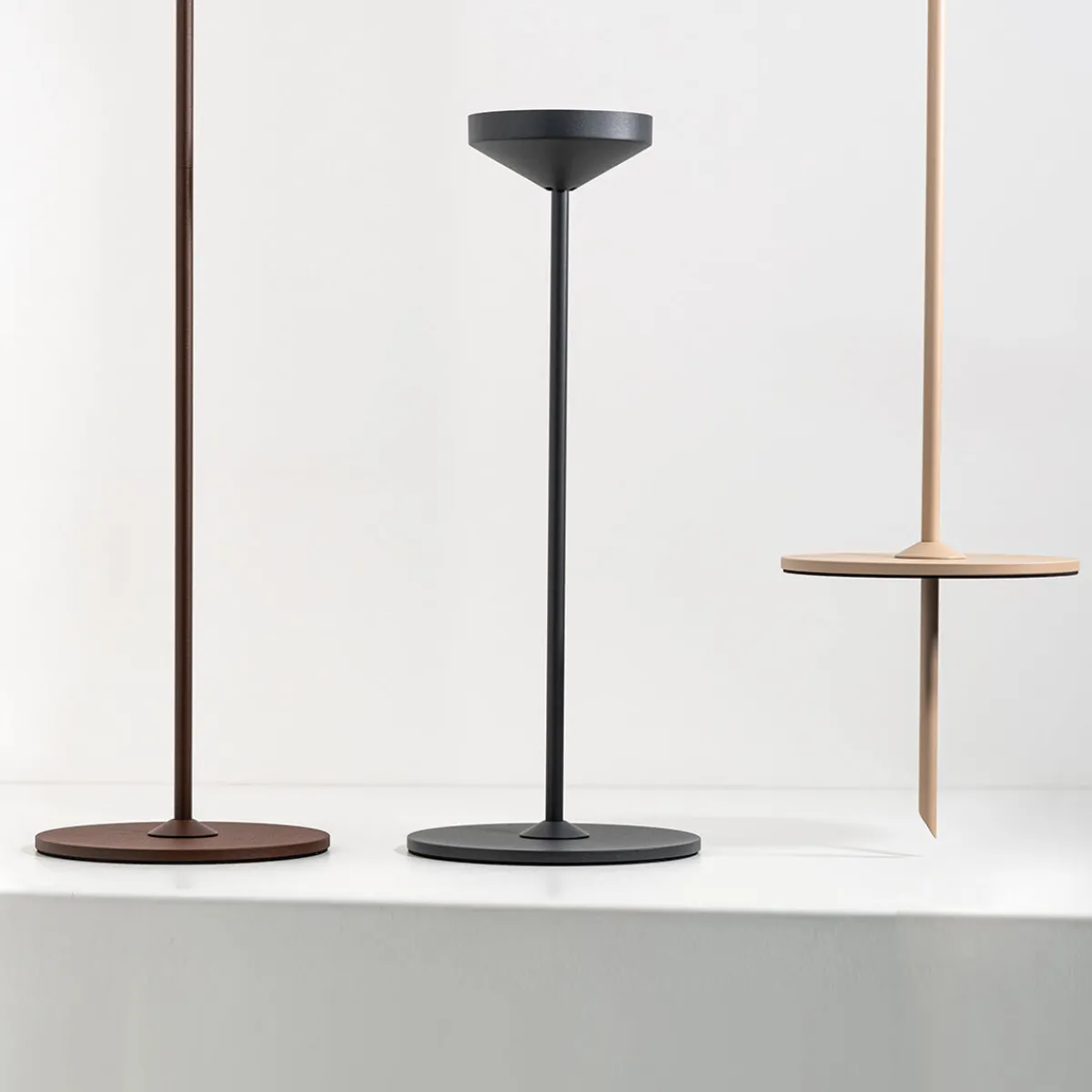 Sale Pina Ständer mit Basis und Erdspieß Montagezubehör|Leuchtenzubehör